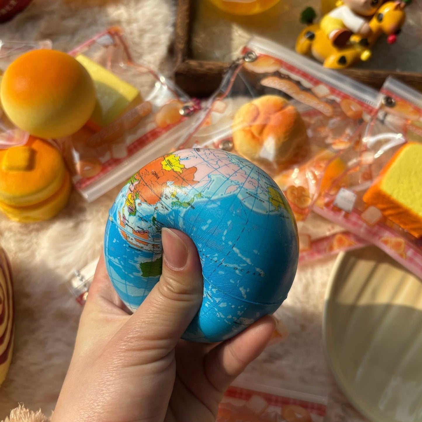 Slow Rising Squishy Earth Globe Ball Stress Relief Decompression Toy – product image 4