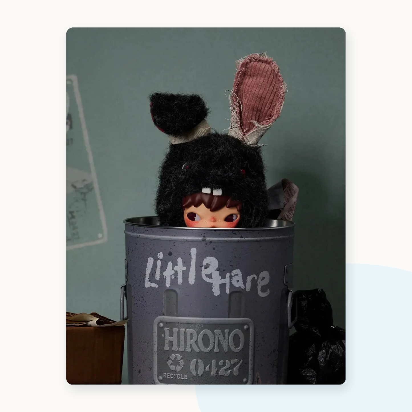 POP MART Hirono Little Hare Plush Doll Pendant - detail