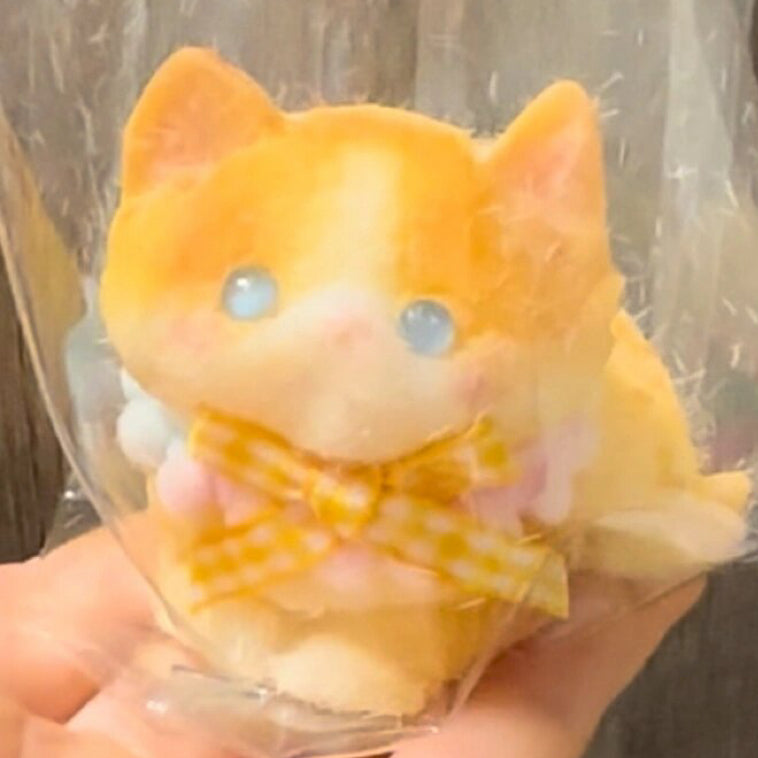 1pc Handmade Silicone Small Orange Cat Stress Relief Squishy Toy – product image 3