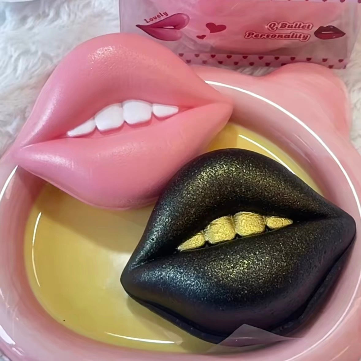 Slow Rising Squishy Mouth Lips Stress Relief Decompression Toy – product image 2