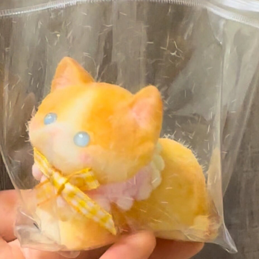 1pc Handmade Silicone Small Orange Cat Stress Relief Squishy Toy – product image 4