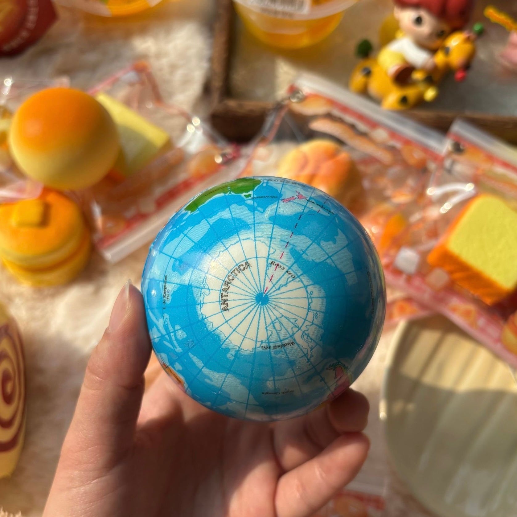 Slow Rising Squishy Earth Globe Ball Stress Relief Decompression Toy – product image 3