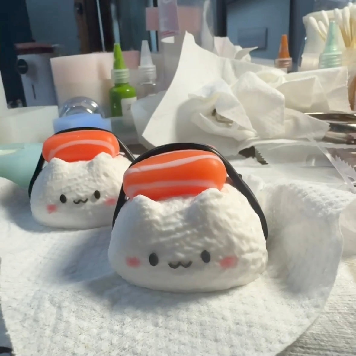 Kitty Salmon Sushi Taba Squishy Toy – product image 2