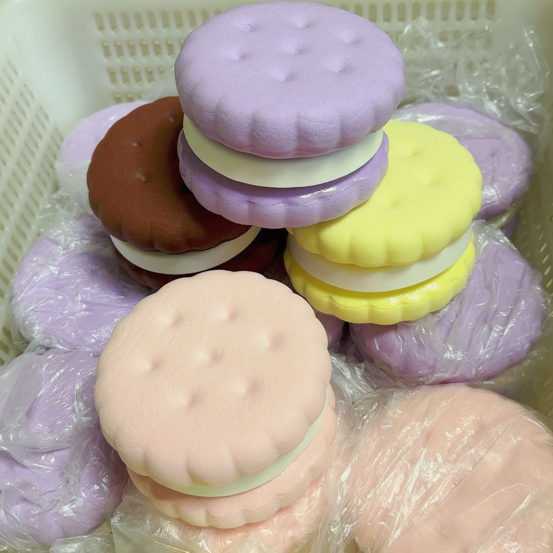 Slow Rising Squishy Biscuit Stress Relief Decompression Toy – product image 2