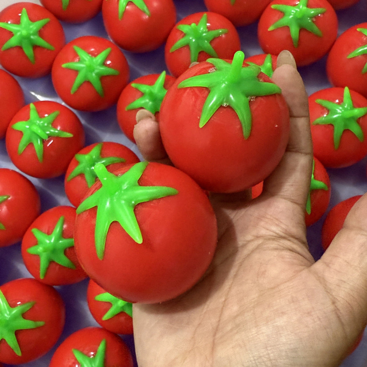 Crunchy Tomato Bead & Clay Base Stress Ball Squishy Stress Relief Decompression Toy – product image 2