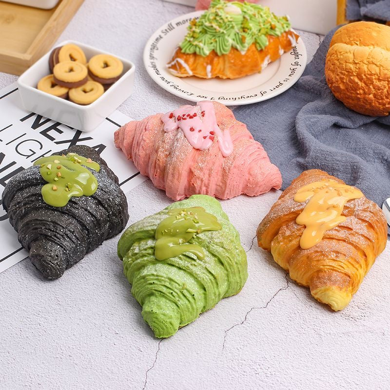 Croissant Slow-Rising Squishy – Matcha Green, Sesame Black, Strawberry Pink or Bread Brown Bakery-Inspired Squeeze Toy