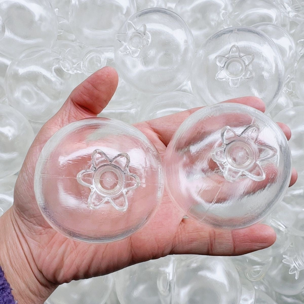 Garnet Stress Ball Skin 6cm – product image 2