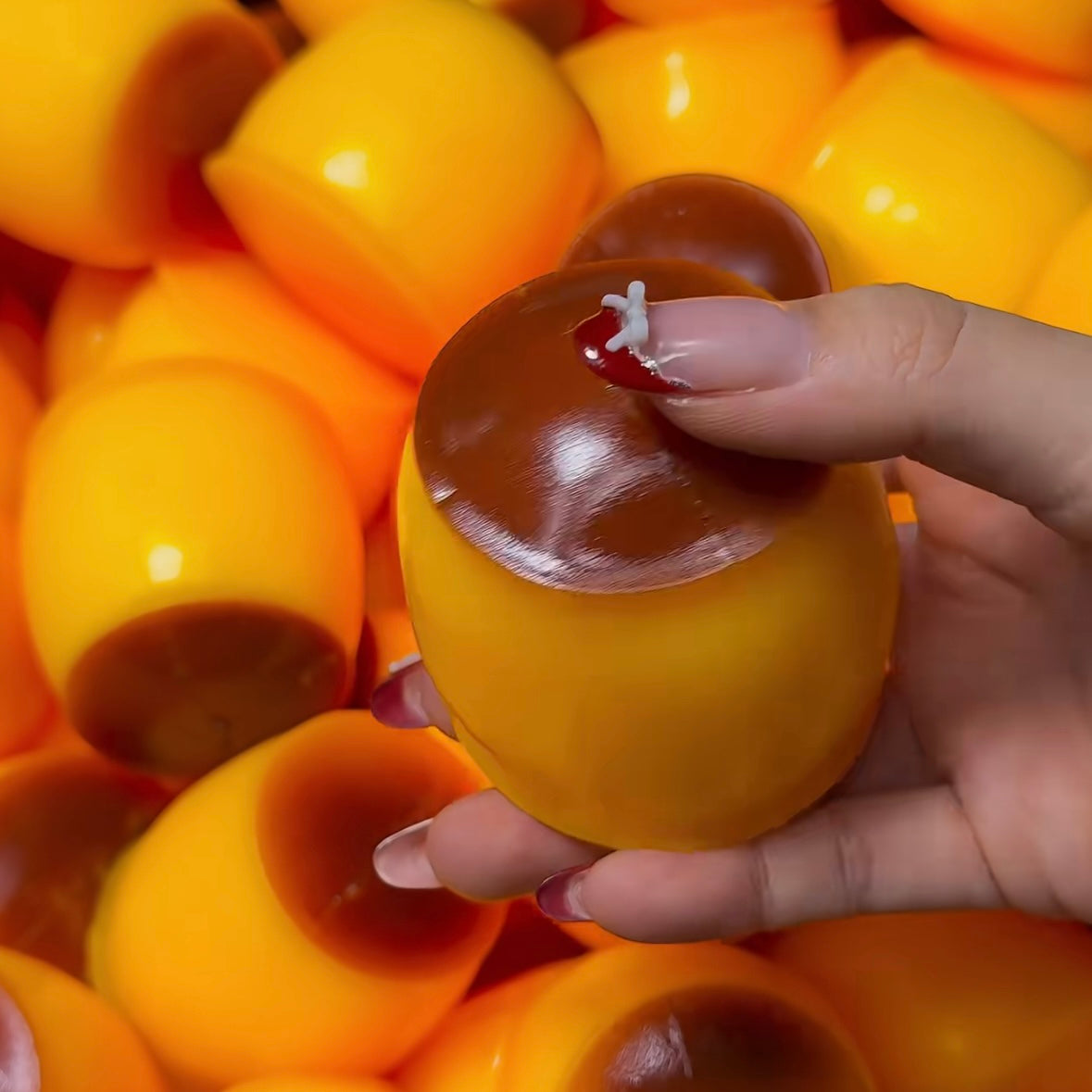 Crunchy Bead & Clay Base Stress Ball Squishy Stress Relief Decompression Toy – product image 11
