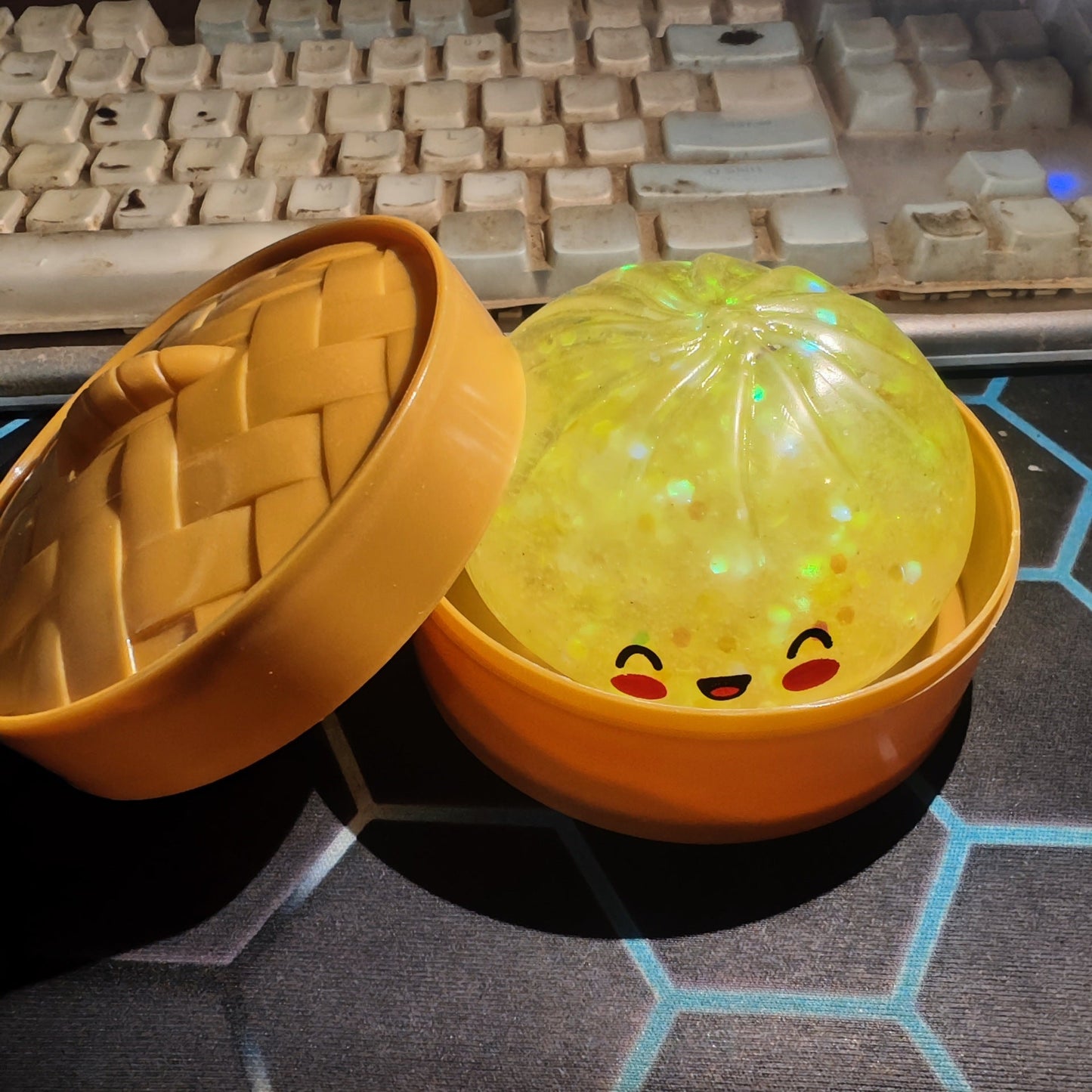 Smiley Face Steamed Bun Fast Rebound Squishy – product image 6