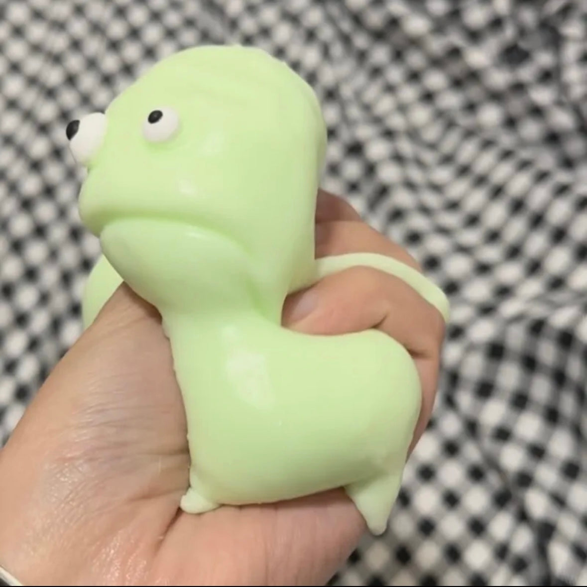Handmade Silicone The Grinch Squishy Toy – product image 3