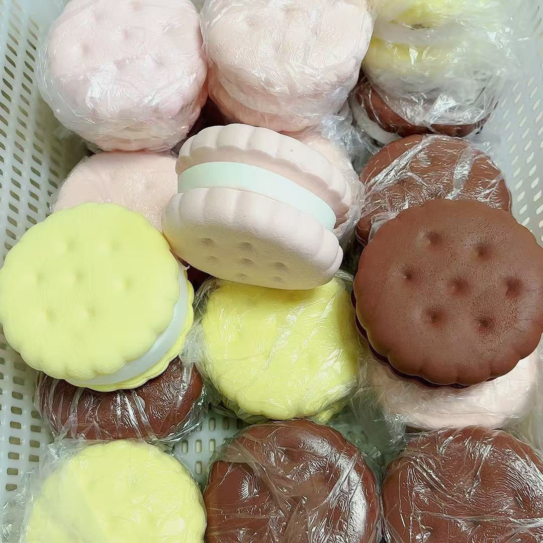 Slow Rising Squishy Biscuit Stress Relief Decompression Toy – product image 5