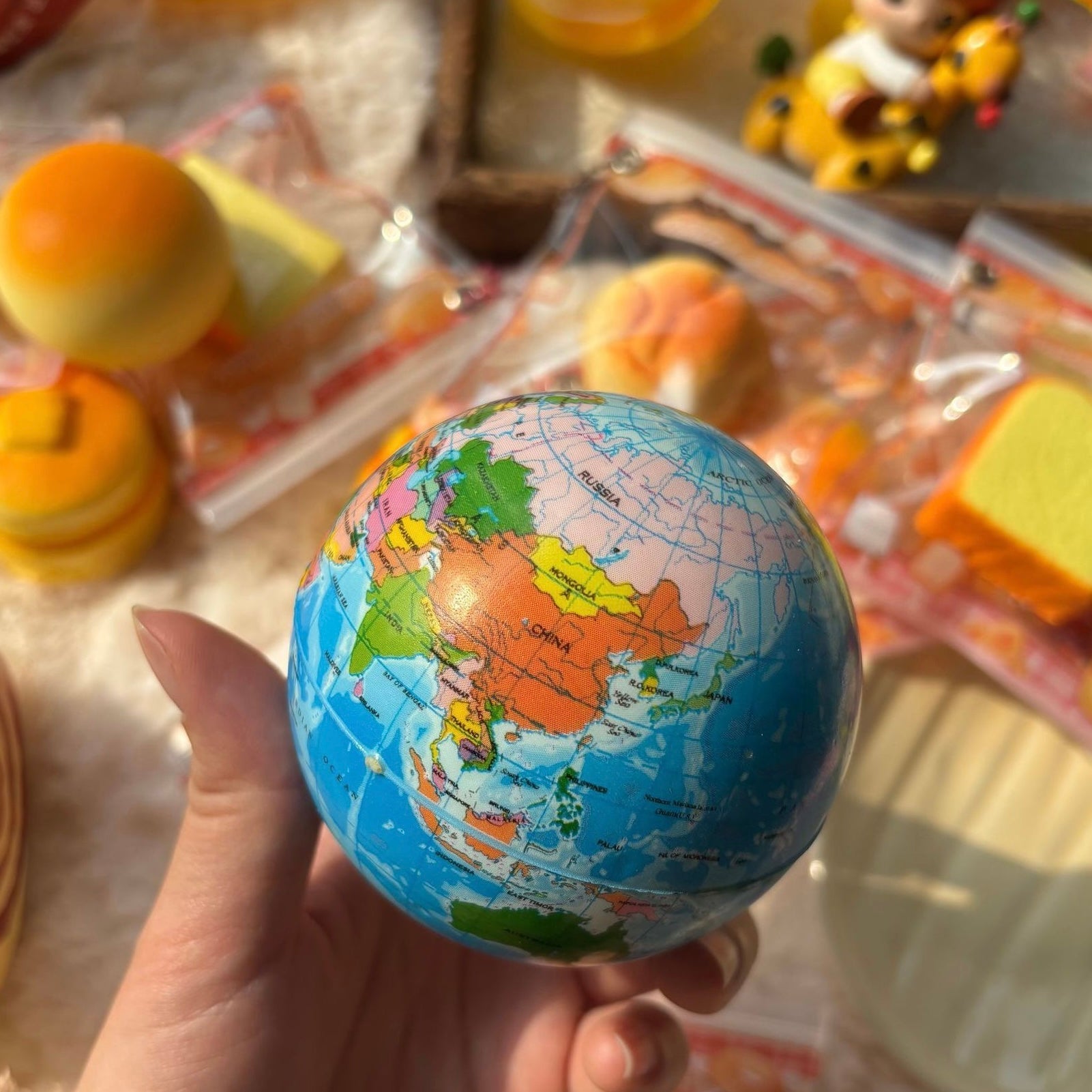 Slow Rising Squishy Earth Globe Ball Stress Relief Decompression Toy – product image 2