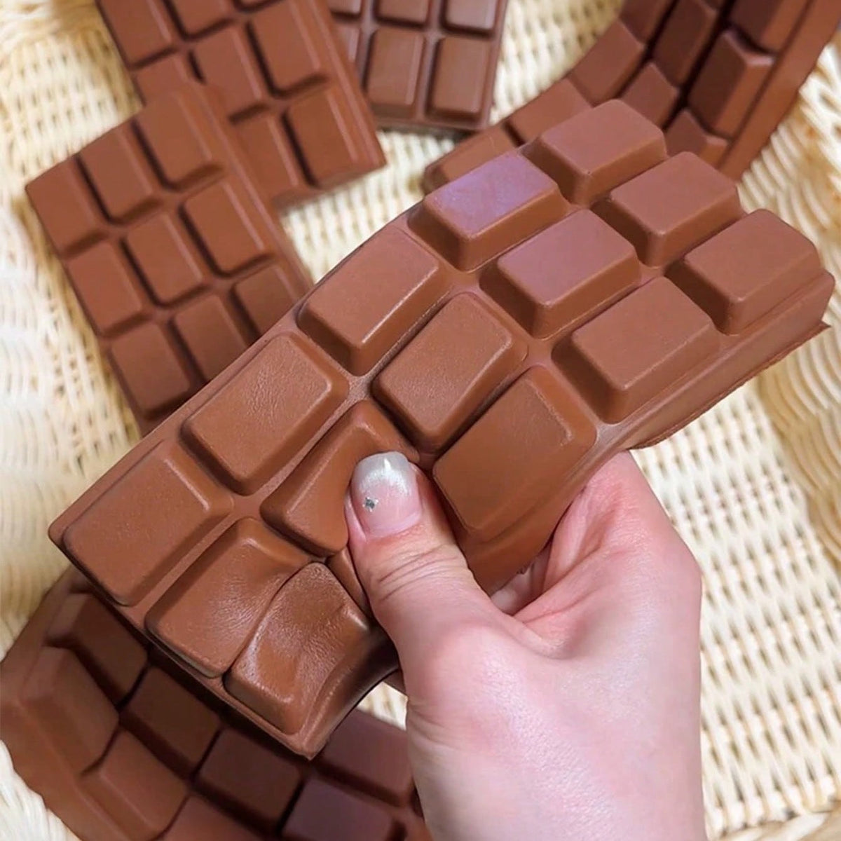 Chocolate Bread Slow Rise Squishy – product image 3
