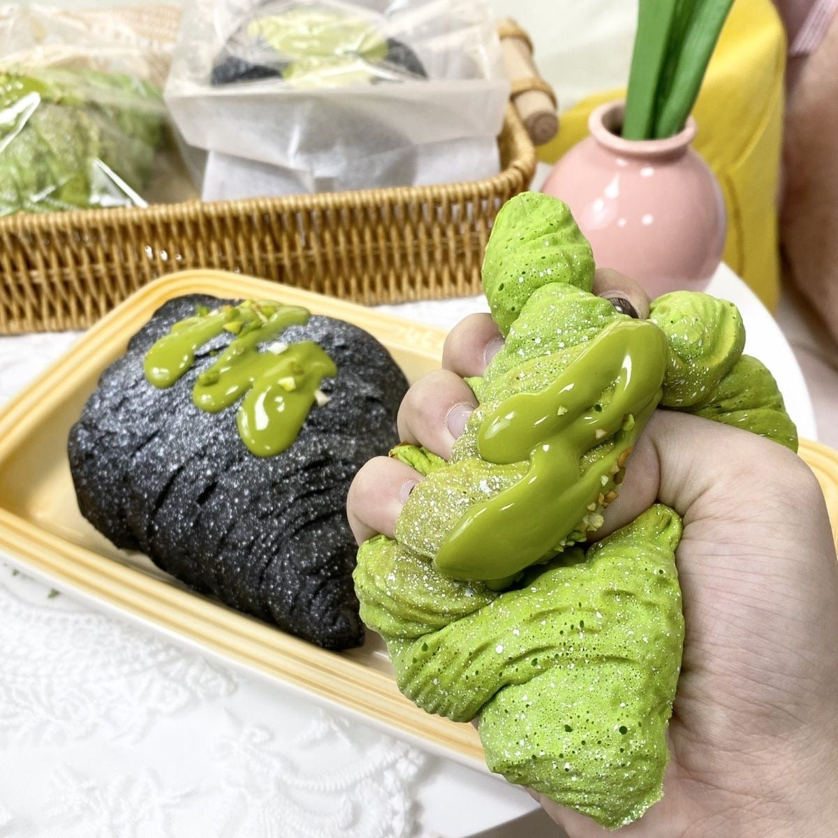 Croissant Slow-Rising Squishy – Matcha Green, Sesame Black, Strawberry Pink or Bread Brown Bakery-Inspired Squeeze Toy