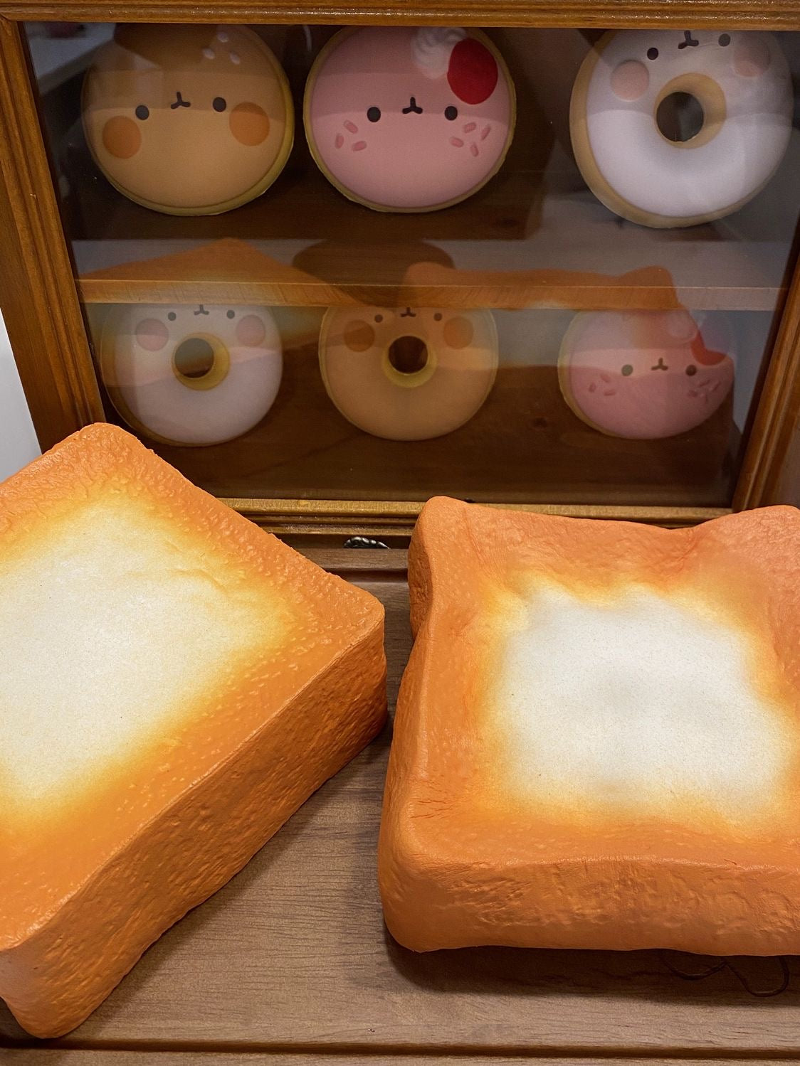 Bread Brick Slow-Rising Squishy – Golden Toasted Bread Block Squeeze Toy with Cream Center & Textured Sides