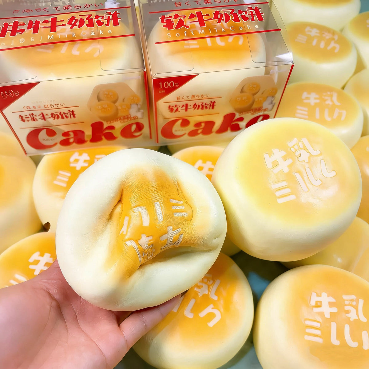 Milk Cake Slow-Rising Squishy – Honey Yellow & Peach Pink Round Squeeze Toy