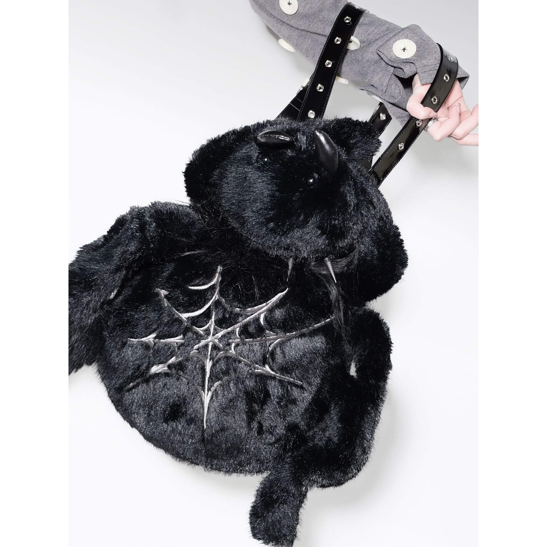 Zhulia Plush Spider Backpack with Strap — image 9