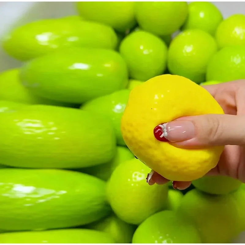 Mango & Lemon Colour Changing Crunchy Squishy – product image 7