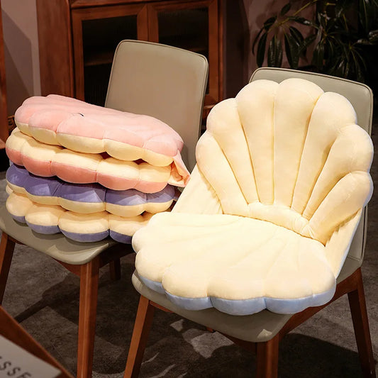Serene Clam Plushie, 40x50 cm — image 1