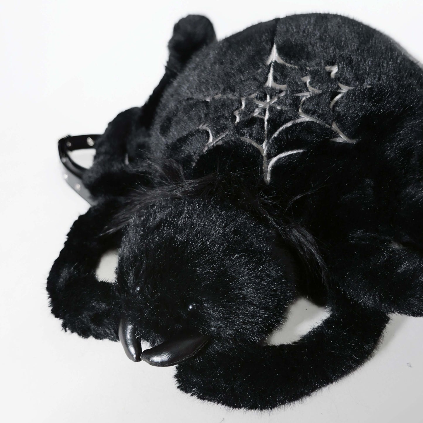 Zhulia Plush Spider Backpack with Strap — image 11