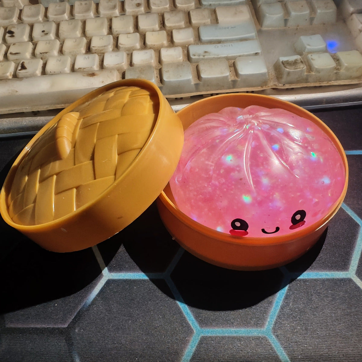 Smiley Face Steamed Bun Fast Rebound Squishy – product image 7