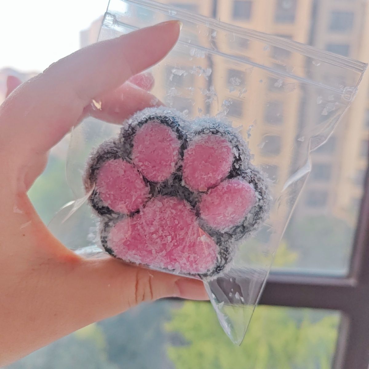 Handmade Silicone Cat's Paw Stress Relief Taba Squishy Toy Black-Pink – product image 2