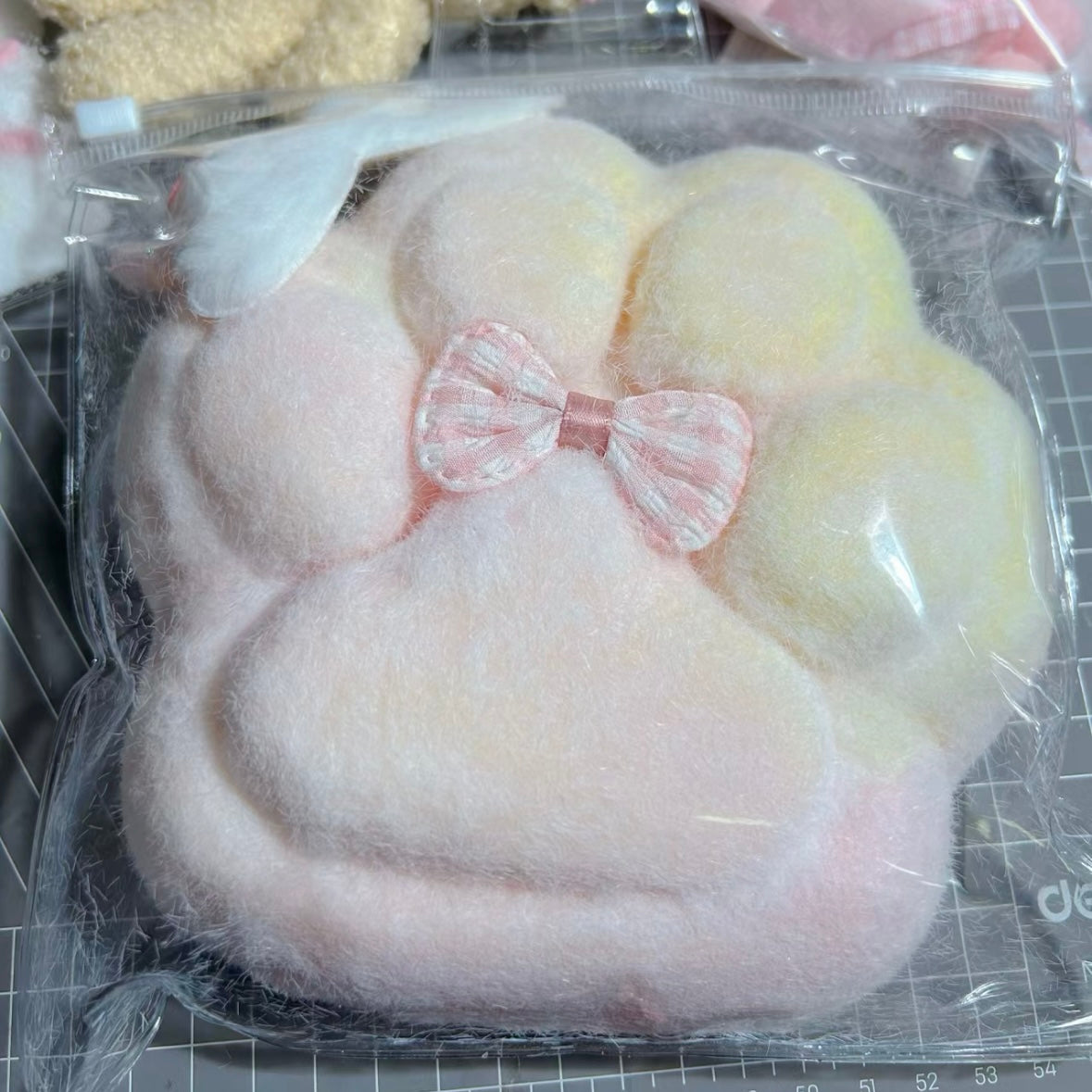 800g GIANT Squishy Paw Stress Relief Taba Squishy Toy – product image 23