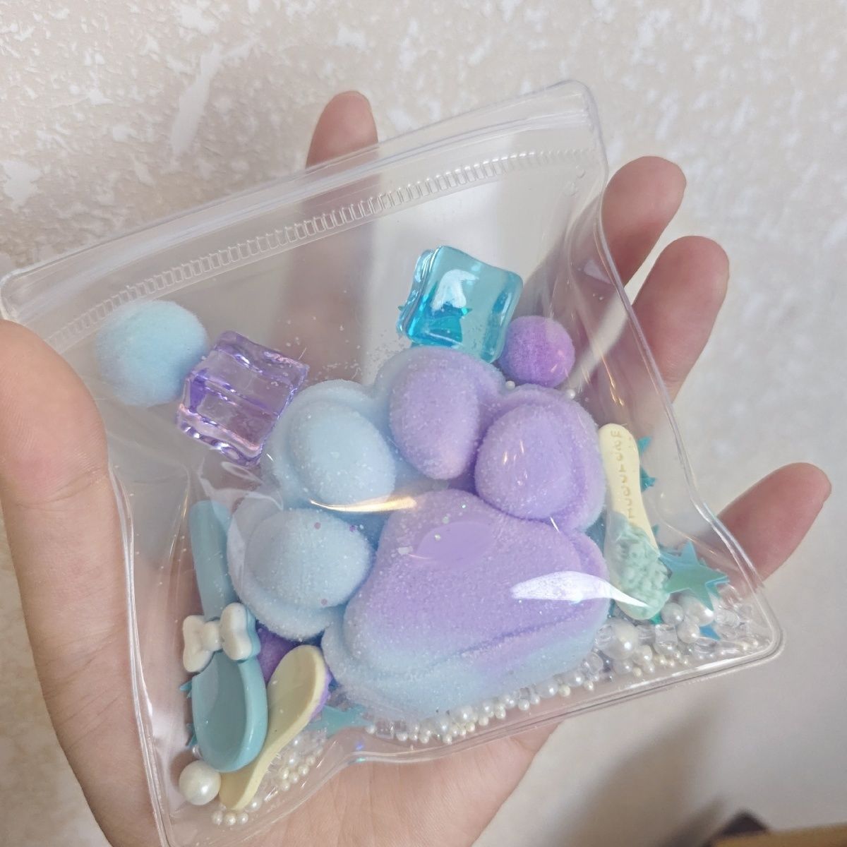 Handmade Silicone Cat's Paw Stress Relief Squishy Toy - Blue & Purple – product image 4