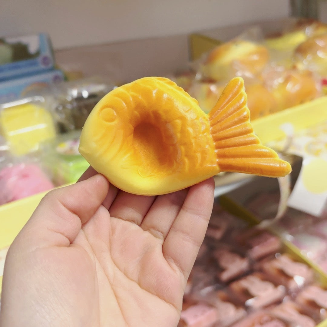 Slow Rising Squishy Taiyaki Stress Relief Decompression Toy – product image 3