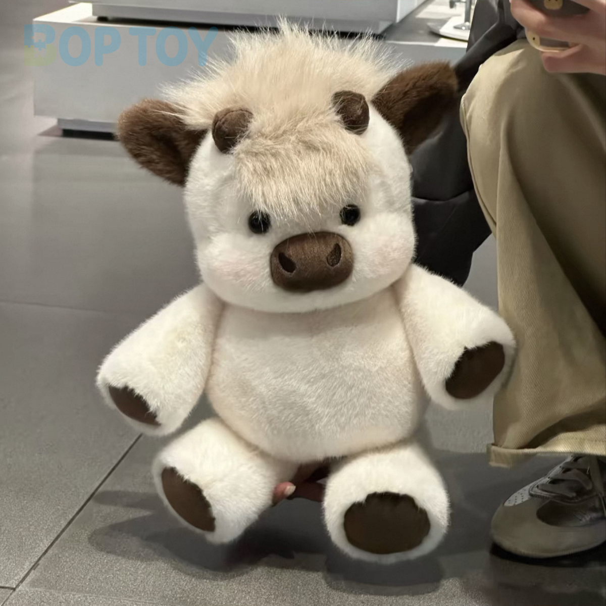 Original product photograph of the cream sandwich Highland cow plush