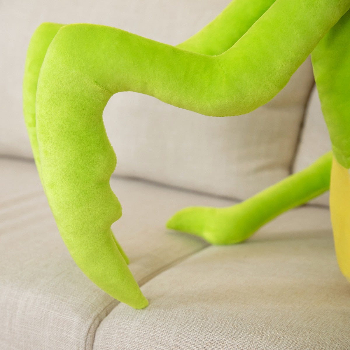 Kawaii Green Praying Mantis Plushie — image 10